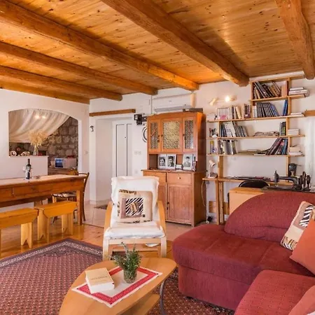 House Kocan-four Bedroom With Terrace And Swimming Pool *